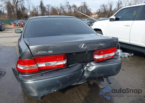 2000 Lexus Es 300 from USA, damaged, VIN JT8BF28G0Y5081454